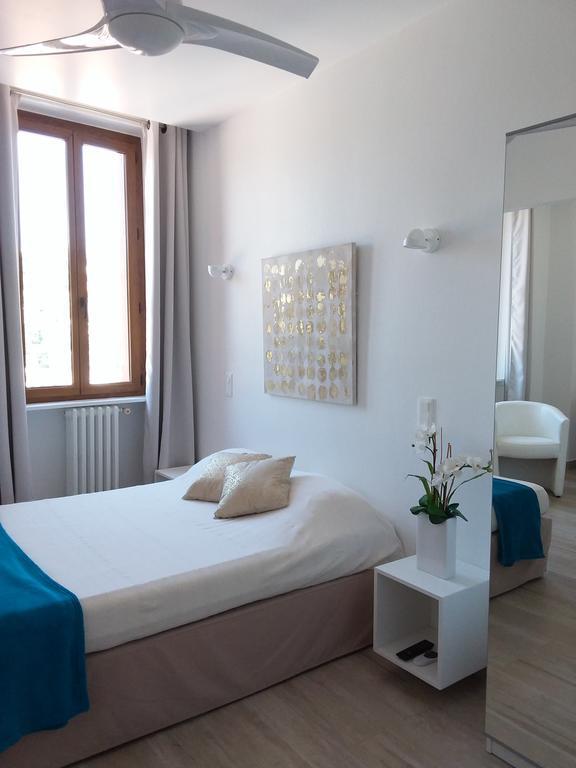 Hotel Du Soleil Hyeres Luaran gambar